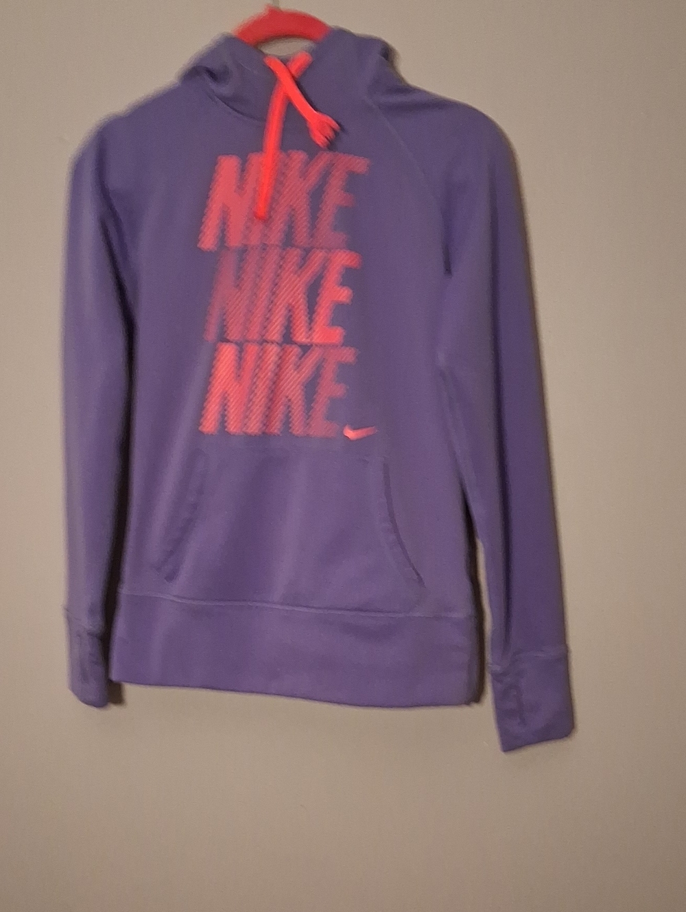Nike Hooded Long Sleeve Pullover Top.  Sz. S Purple W  Pink Lining & Drawstring.